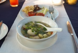 Soup with Fish Balls that had the classic Fish Broth flavour.